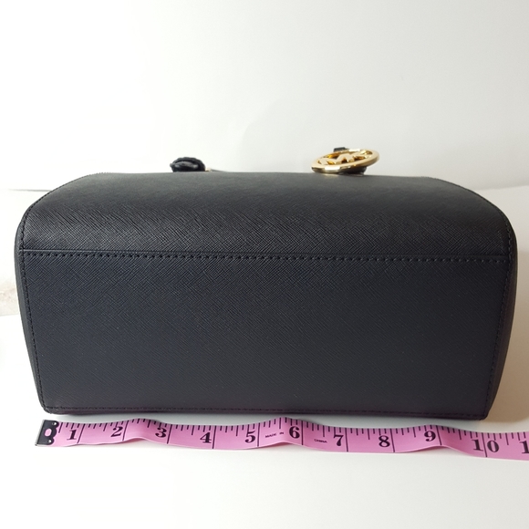 Michael Kors signature cross body bag and wallet. - Picture 5 of 8